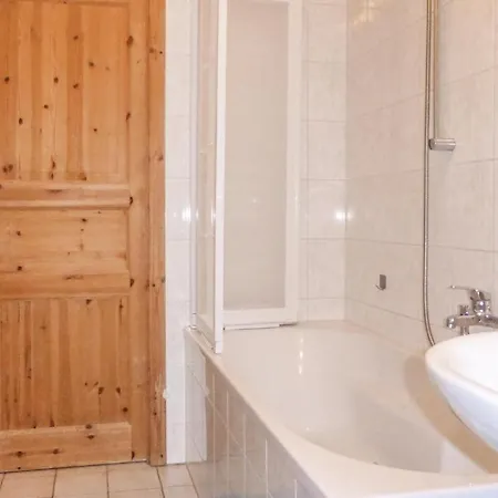 2 Bedroom In *
